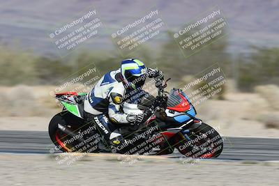 media/Dec-01-2025-Moto Forza (Mon) [[2daa91e15f]]/2-Intermediate Group/Session 3 (Turn 7 Inside Pans)/